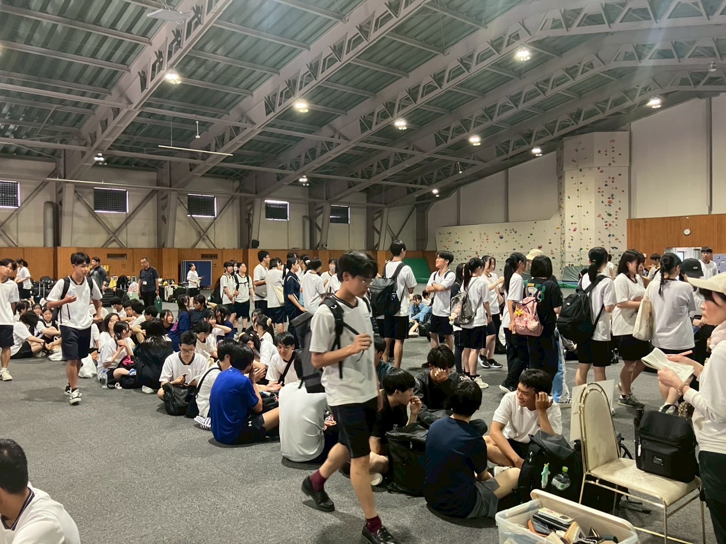 9CD27C11-4B8F-43A4-9105-1845562AE23E