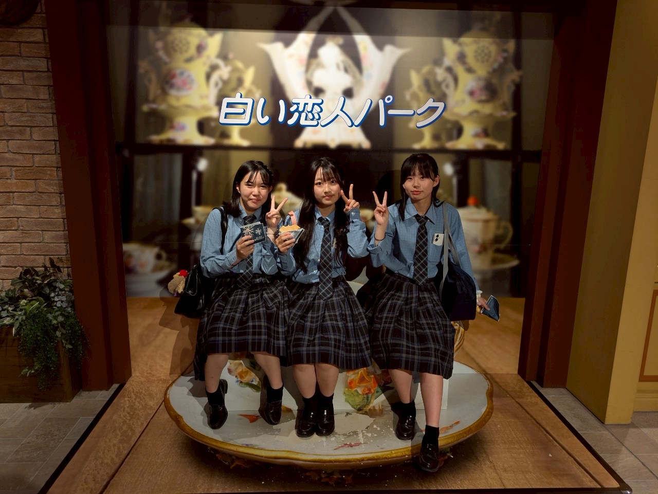 6A6F79AB-BEE4-4273-8491-6666AA8AC9D8