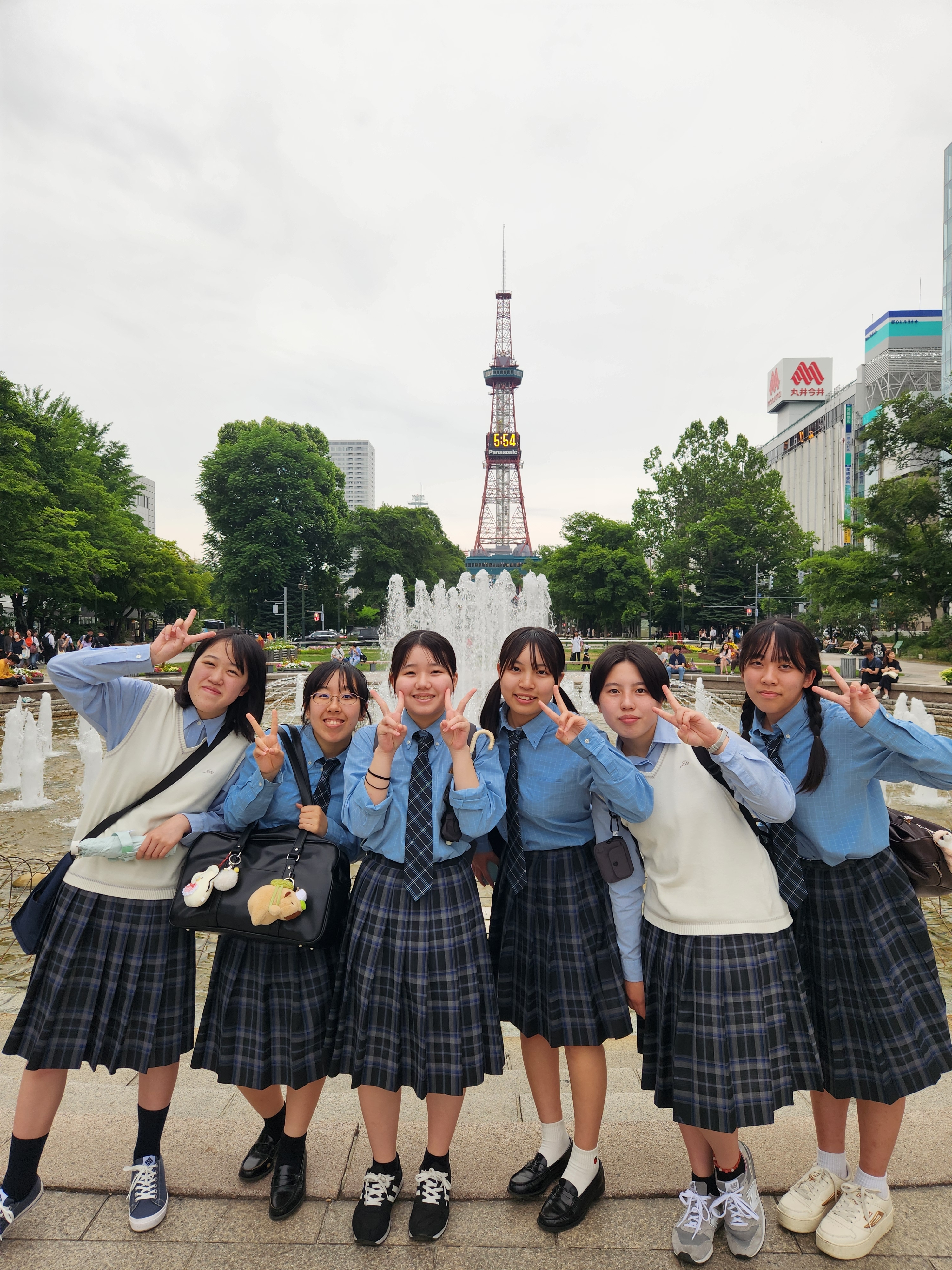 E571C294-58D6-46B5-B4D4-A6ACD949D187