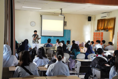 登校した様子